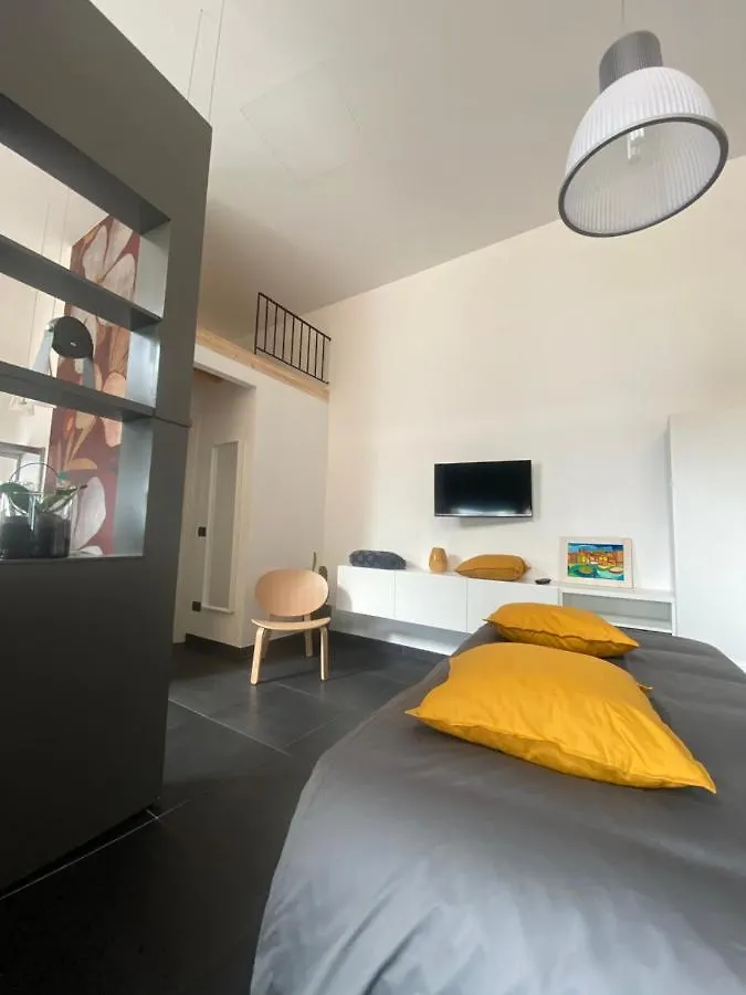 Fashionhouse Bed & Breakfast La Spezia